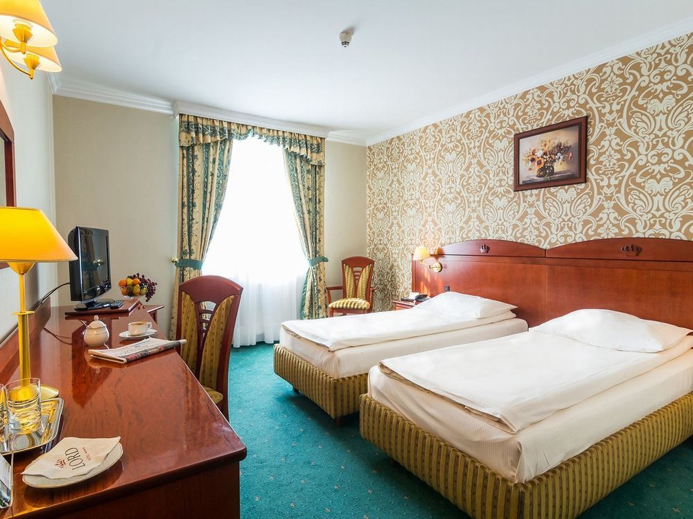 Hotel Lord - Warsaw Airport Exterior photo
